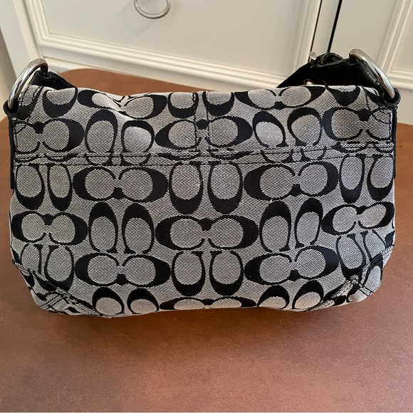 Coach πHPπ EUC top flap hobo shoulder hand bag in Signature grey and black - Picture 2 of 12
